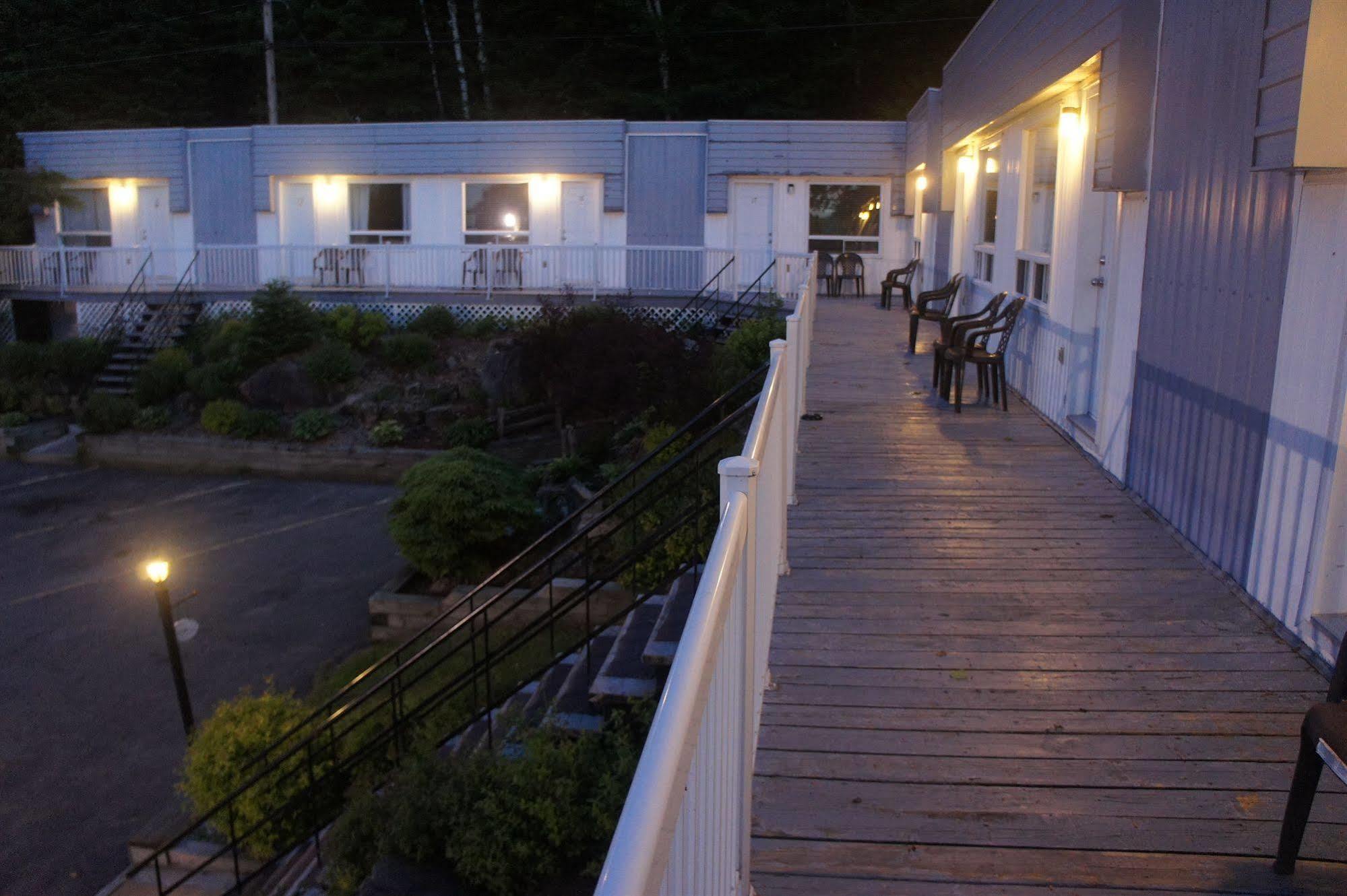 Motel Clair Mont Sainte-Agathe-des-Monts Exterior foto